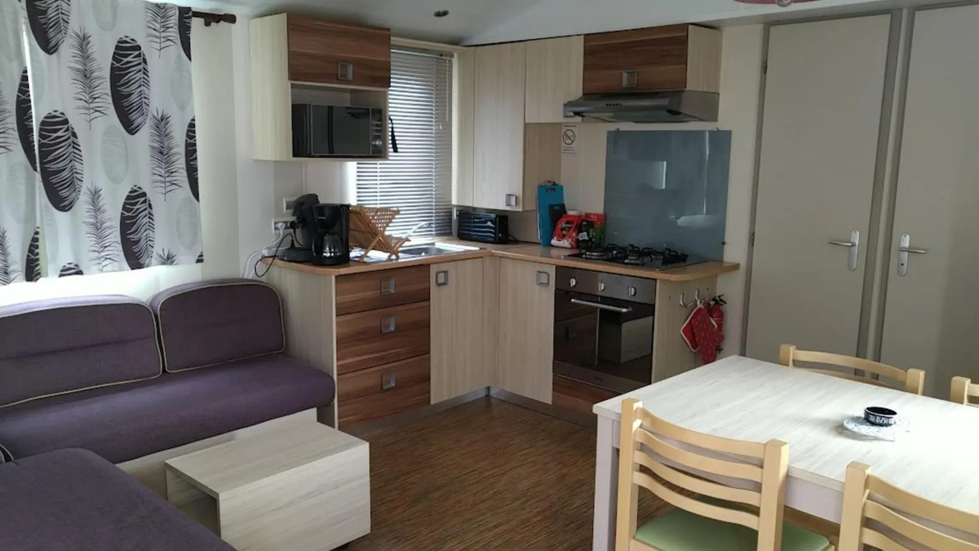 Mobil Home With Pool In דינאר בית נופש
